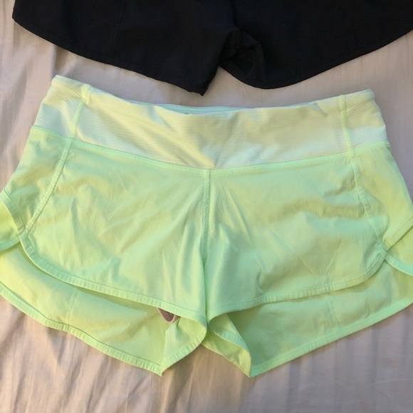 Lululemon barely worn speed shorts black & neon 6 - Picture 8 of 8